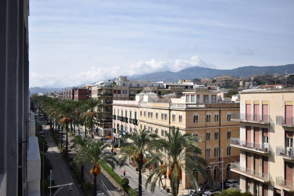 appartamento in vendita a Messina in zona Centro Storico