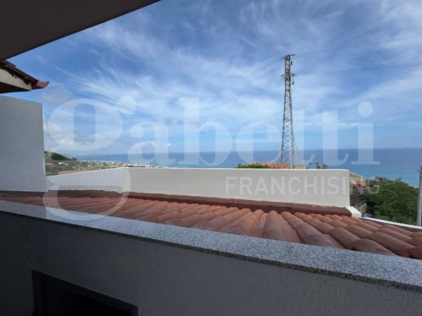 casa indipendente in vendita a Messina in zona Rodia