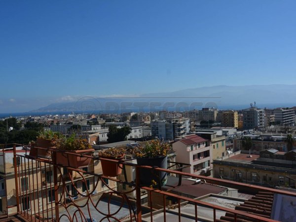 casa indipendente in vendita a Messina
