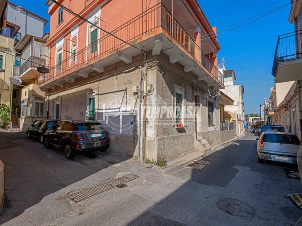 casa indipendente in vendita a Messina