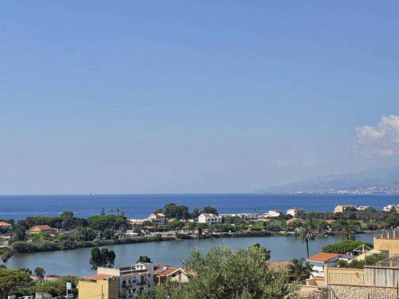 casa indipendente in vendita a Messina in zona Ganzirri