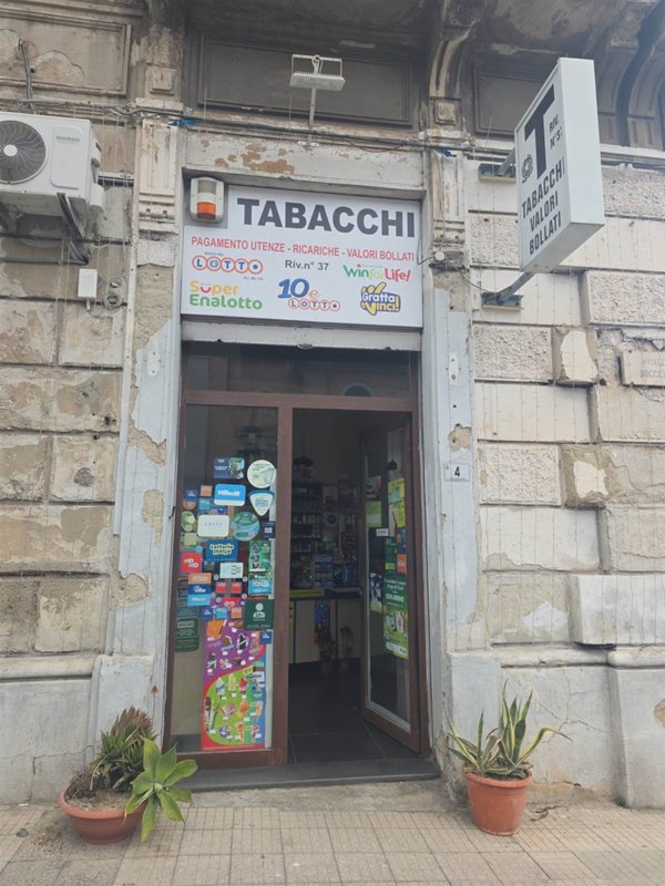 negozio in vendita a Messina