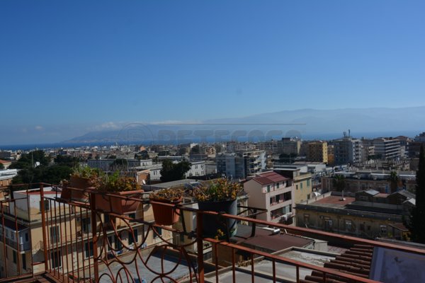 casa indipendente in vendita a Messina