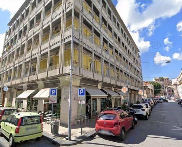 negozio in vendita a Messina in zona Centro Storico