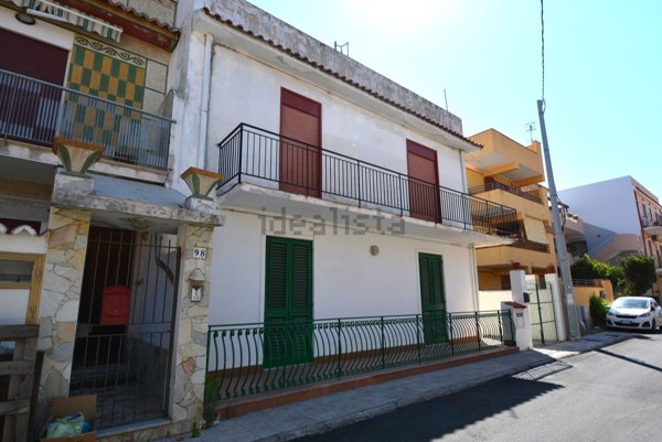 appartamento in vendita a Messina in zona Torre Faro