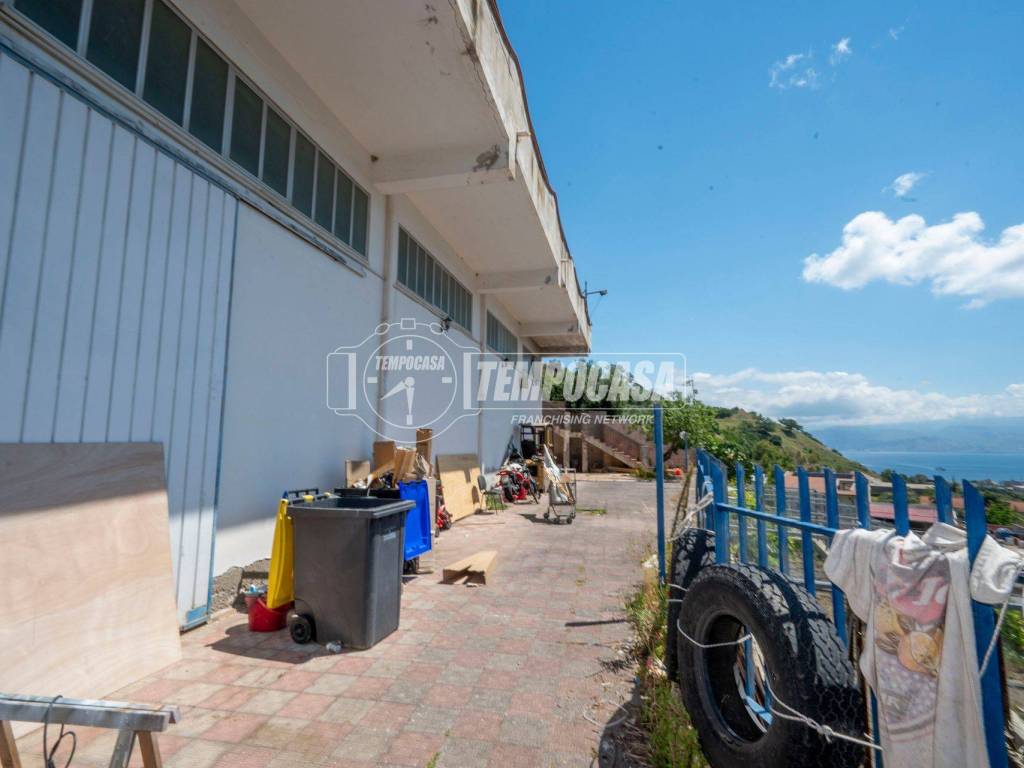 appartamento in vendita a Messina in zona Tremestieri