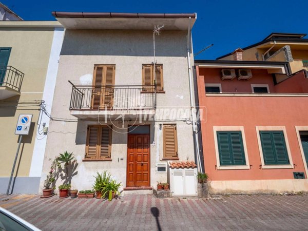 appartamento in vendita a Messina in zona Santa Lucia
