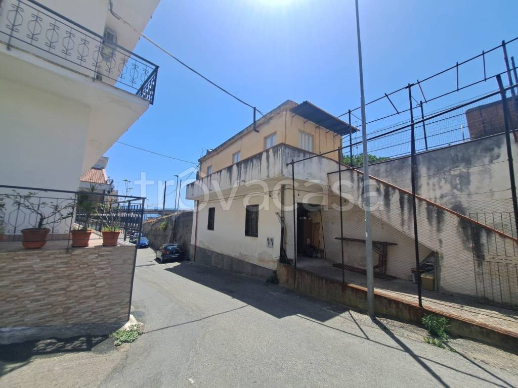 appartamento in vendita a Messina in zona Bordonaro