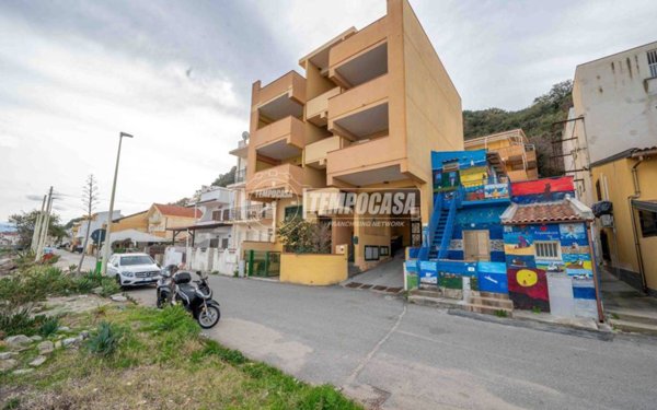 appartamento in vendita a Messina in zona Acqualadroni