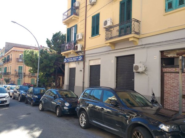 locale commerciale in vendita a Messina