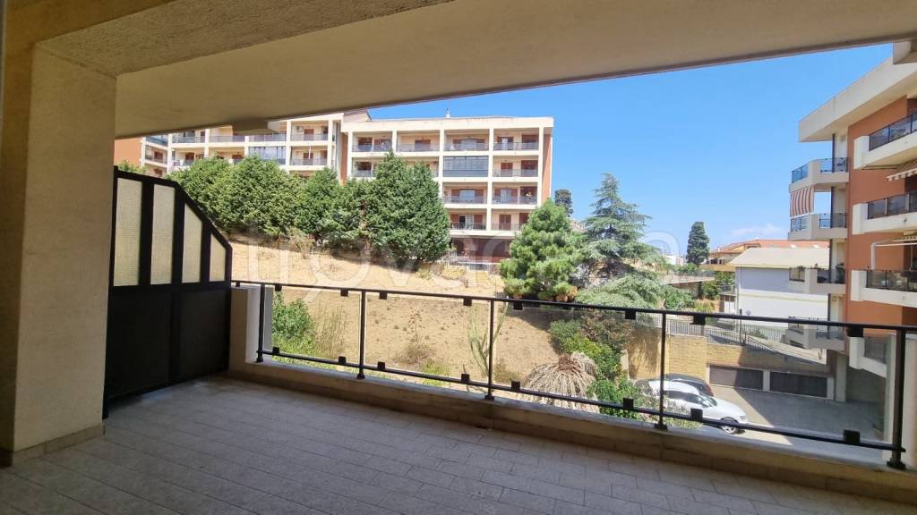 appartamento in vendita a Messina in zona Santa Lucia