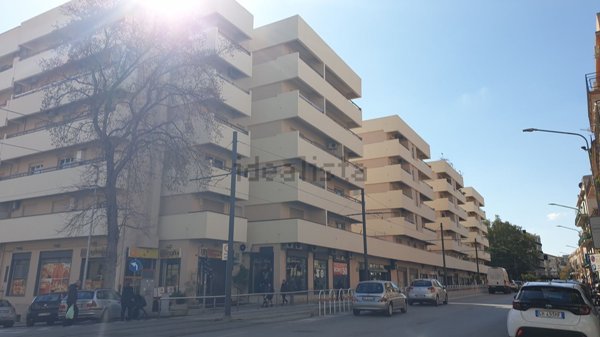 locale commerciale in vendita a Messina