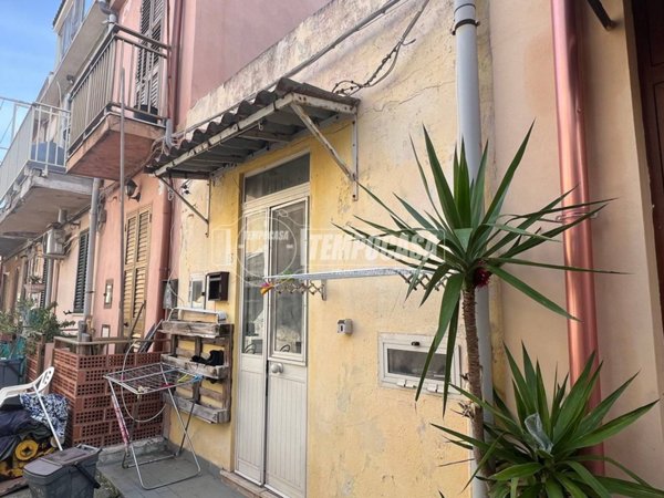 casa indipendente in vendita a Messina in zona Ganzirri