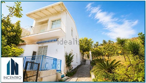 casa indipendente in vendita a Messina in zona San Filippo