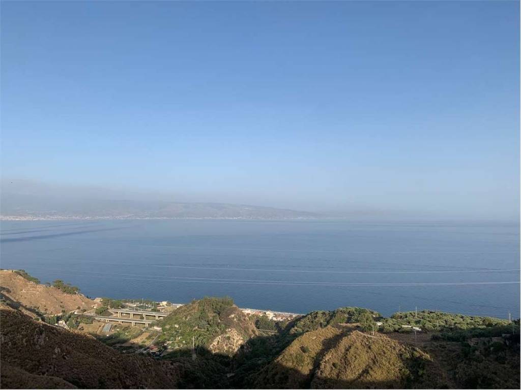 intera palazzina in vendita a Messina in zona San Filippo