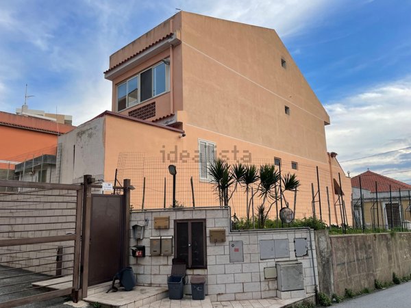 casa indipendente in vendita a Messina in zona Ganzirri