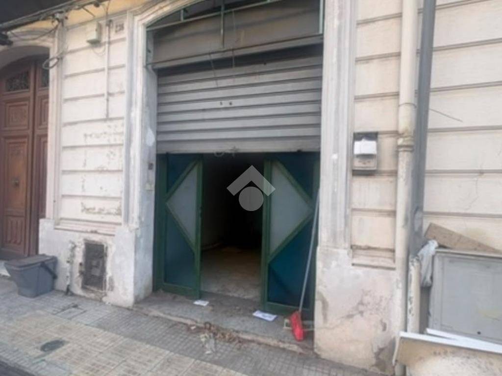 negozio in vendita a Messina in zona Centro Storico