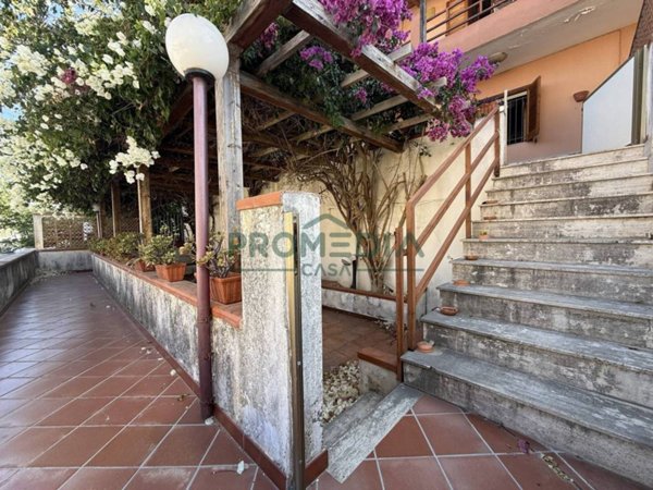 appartamento in vendita a Messina in zona Spartà