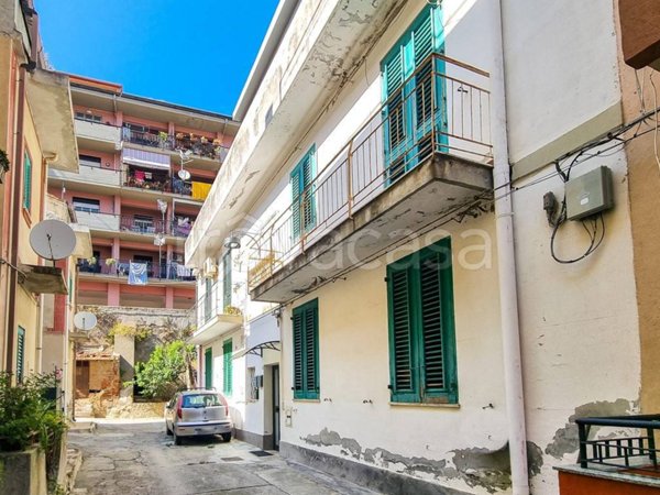 appartamento in vendita a Messina in zona Camaro