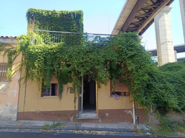 casa indipendente in vendita a Messina in zona San Michele