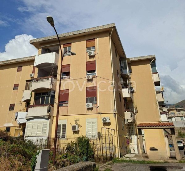 appartamento in vendita a Messina in zona Santa Lucia