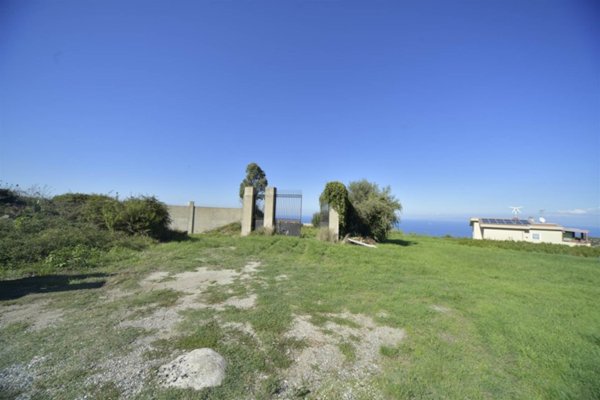 terreno in vendita a Messina in zona Curcuraci