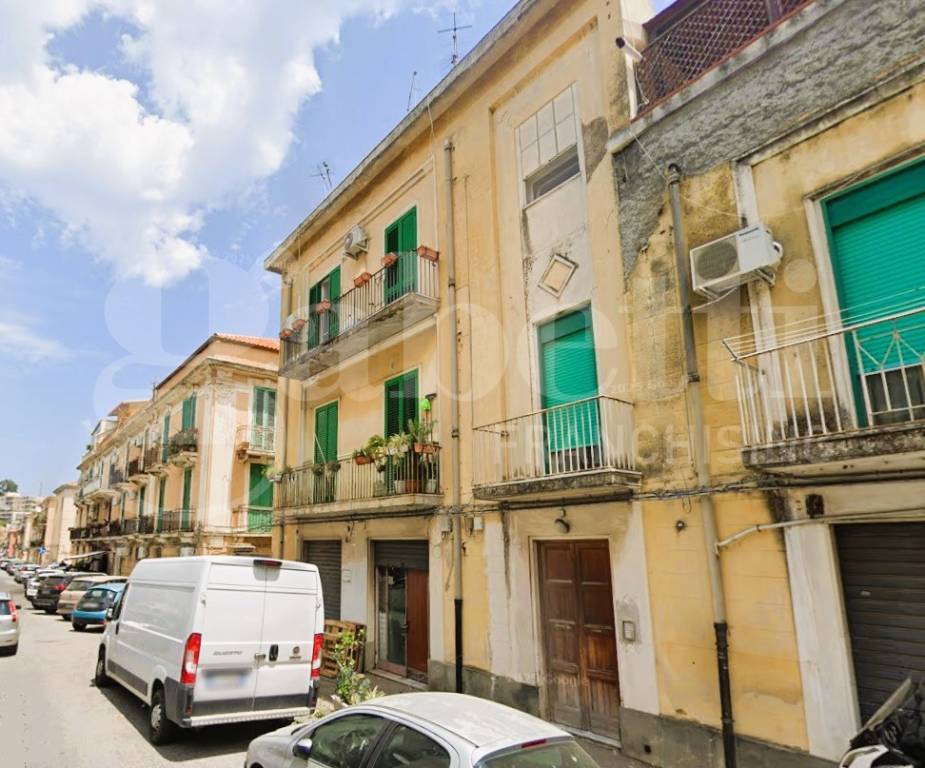 locale commerciale in vendita a Messina