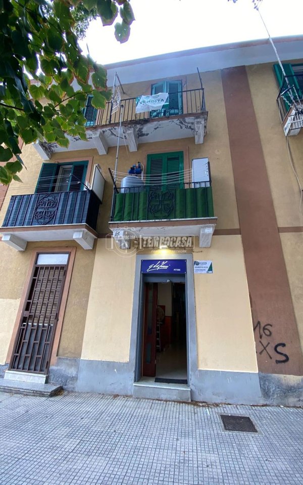 locale commerciale in vendita a Messina