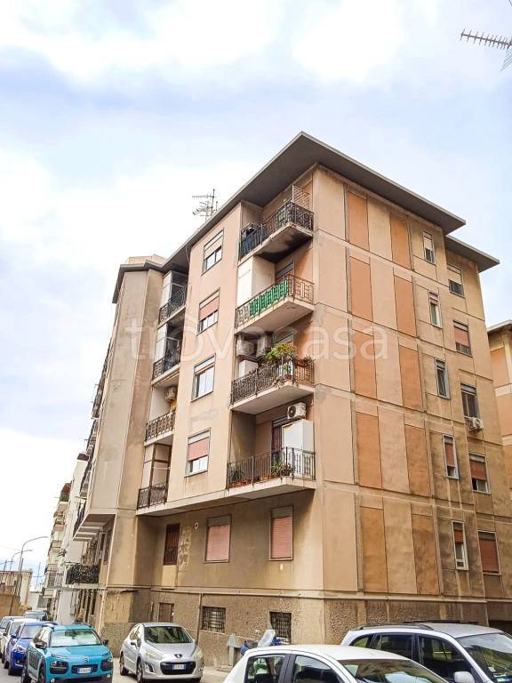 appartamento in vendita a Messina in zona Gazzi