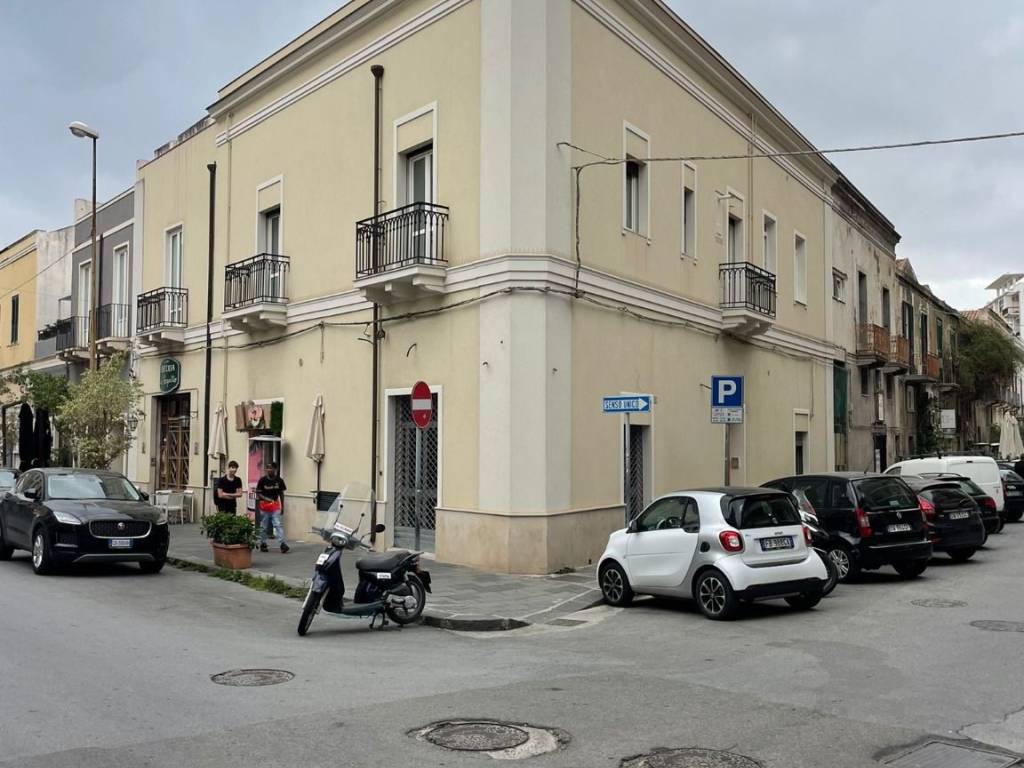 intera palazzina in vendita a Milazzo