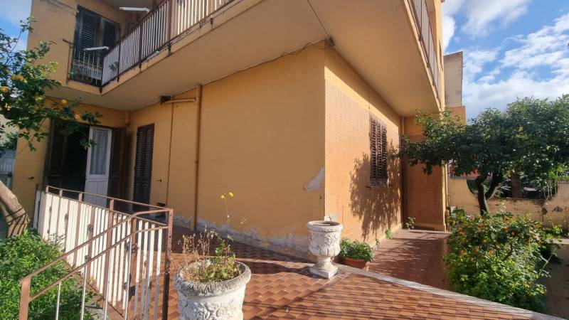 intera palazzina in vendita a Milazzo