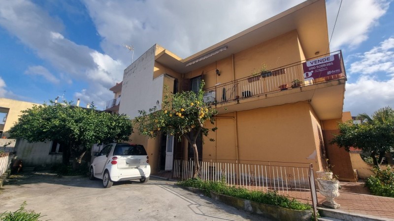 intera palazzina in vendita a Milazzo