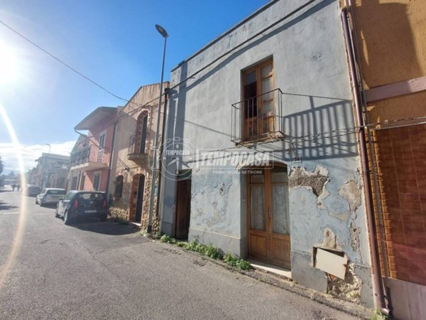 casa indipendente in vendita a Milazzo in zona San Pietro