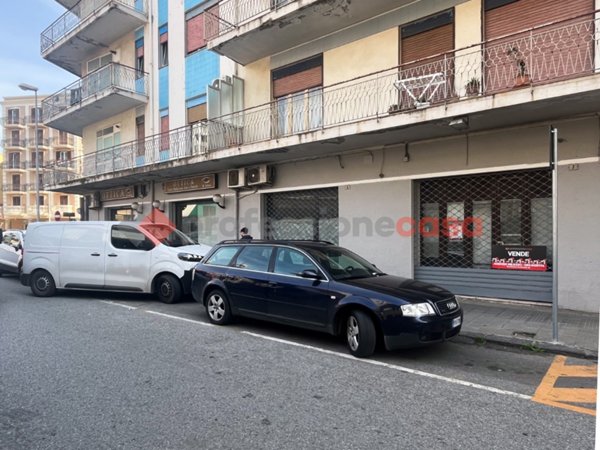 locale commerciale in vendita a Milazzo