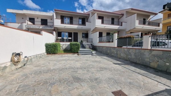 casa indipendente in vendita a Milazzo