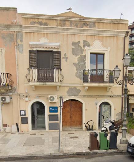 locale di sgombero in vendita a Milazzo