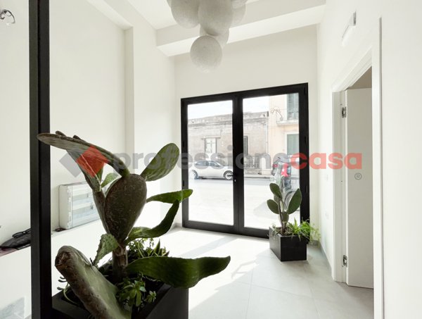 locale commerciale in vendita a Milazzo