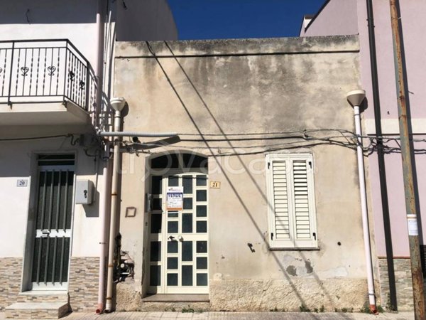 casa indipendente in vendita a Milazzo in zona Santa Marina