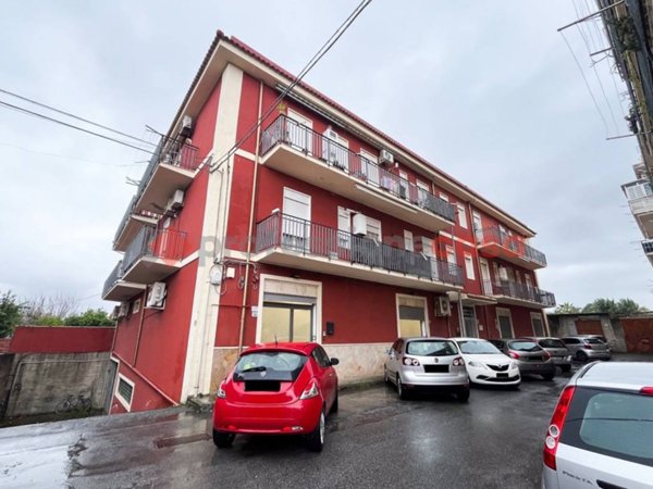 locale commerciale in vendita a Milazzo in zona San Pietro