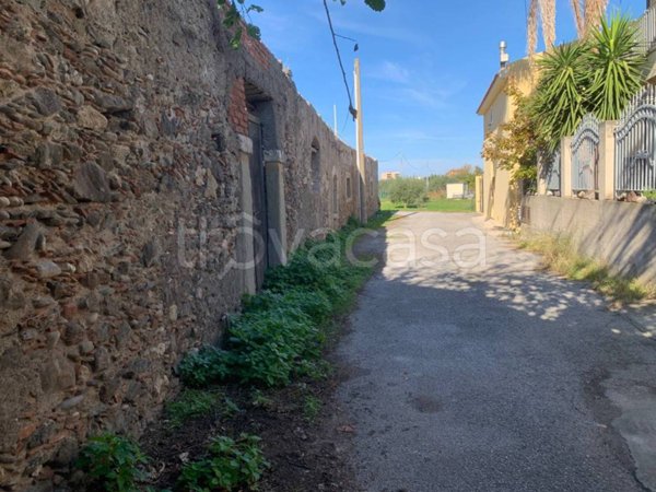 locale commerciale in vendita a Milazzo