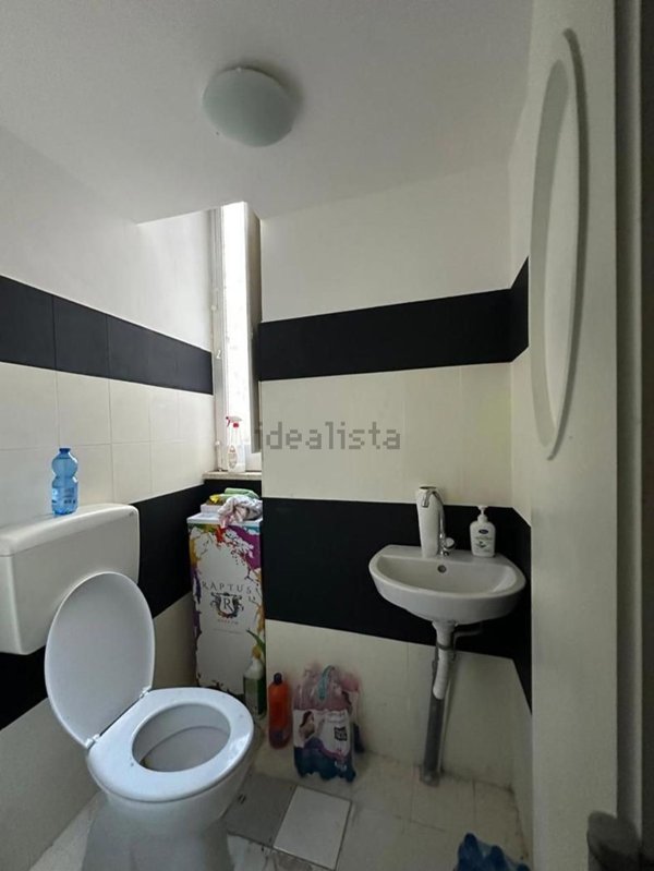 locale commerciale in vendita a Milazzo