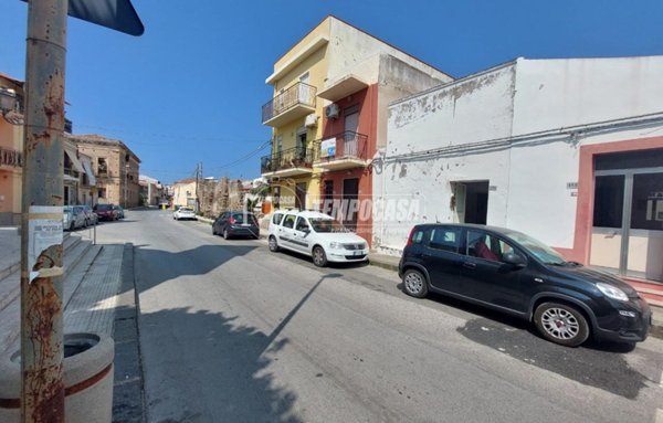 casa indipendente in vendita a Milazzo in zona Santa Marina