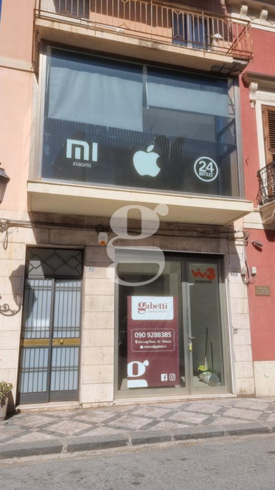 locale commerciale in vendita a Milazzo