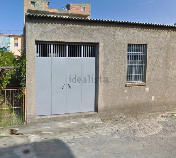 locale di sgombero in vendita a Milazzo