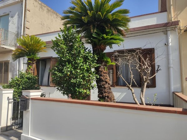 casa indipendente in vendita a Milazzo in zona San Pietro