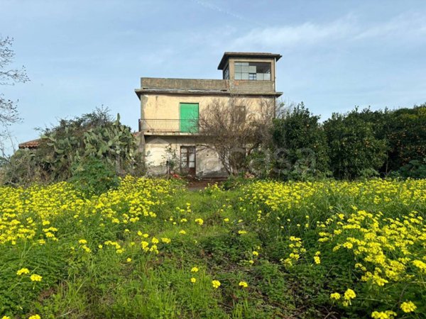 casa indipendente in vendita a Milazzo in zona Fiumarella