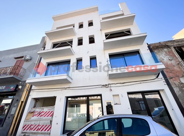 locale commerciale in vendita a Milazzo