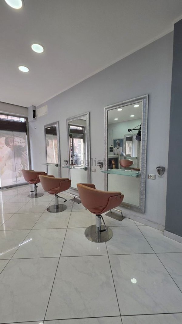 locale commerciale in vendita a Milazzo