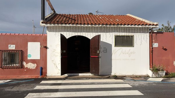 locale commerciale in vendita a Milazzo