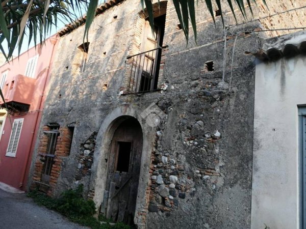 casa indipendente in vendita a Milazzo in zona San Pietro